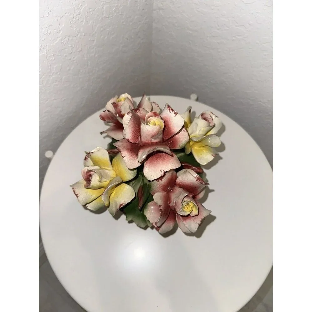 Capodimonte Roses in a planter Made Italy‎ 8.5 in Vintage Rare